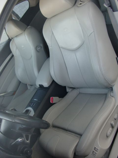 Infiniti G37 2008 photo 17