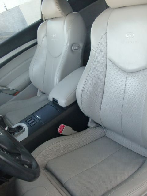 Infiniti G37 2008 photo 18