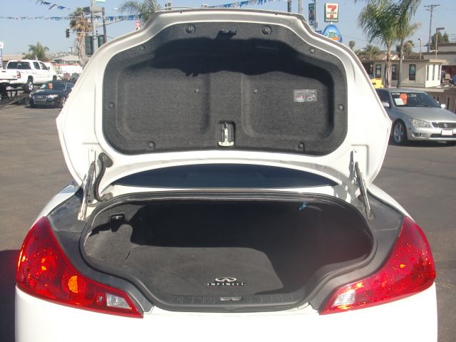 Infiniti G37 2008 photo 22