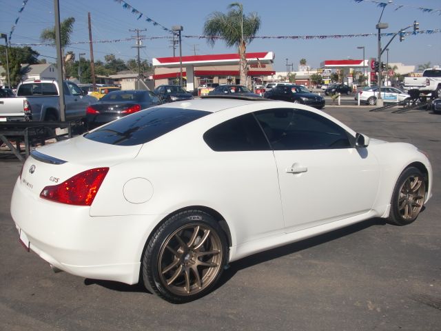 Infiniti G37 2008 photo 3