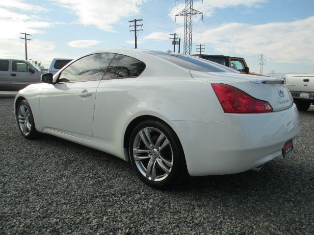 Infiniti G37 4dr 114 WB 4.6L 4WD Coupe