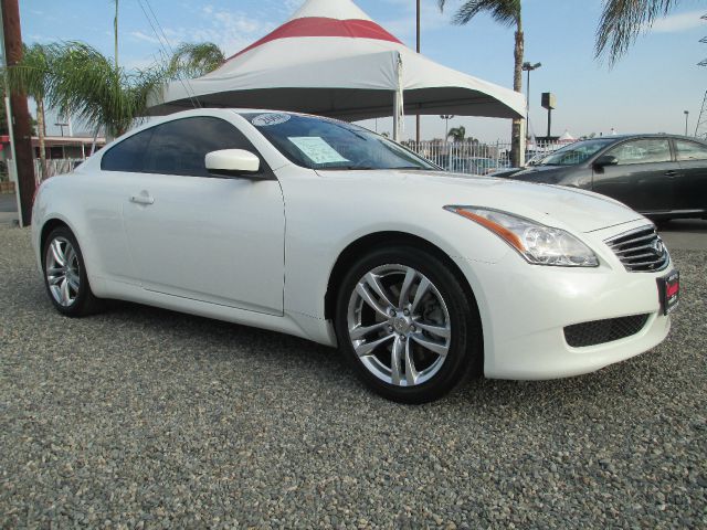 Infiniti G37 2008 photo 3