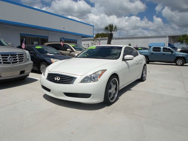 Infiniti G37 2008 photo 3