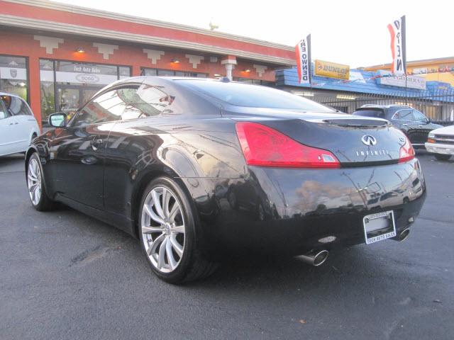 Infiniti G37 2008 photo 3