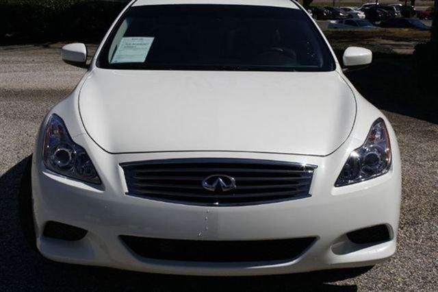 Infiniti G37 2008 photo 2