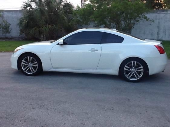 Infiniti G37 2008 photo 1