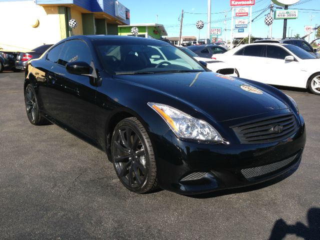 Infiniti G37 2008 photo 2