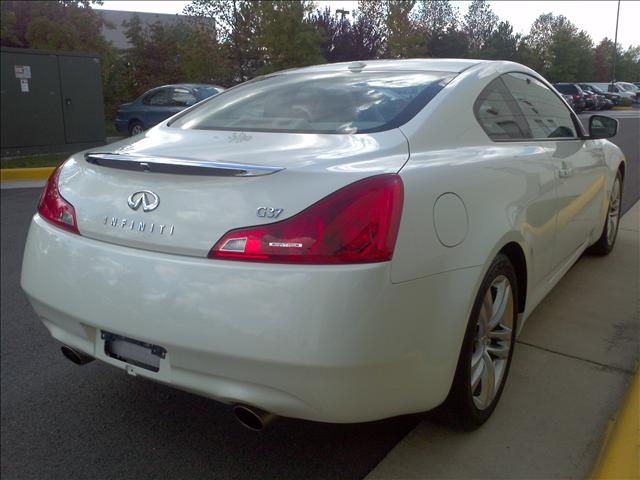 Infiniti G37 2008 photo 3