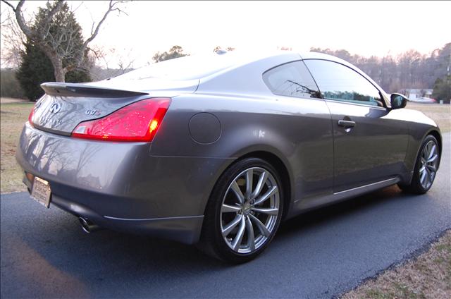 Infiniti G37 2008 photo 4