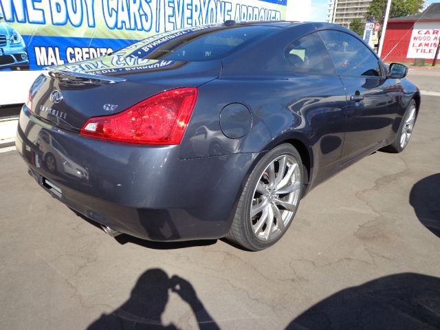 Infiniti G37 2008 photo 2