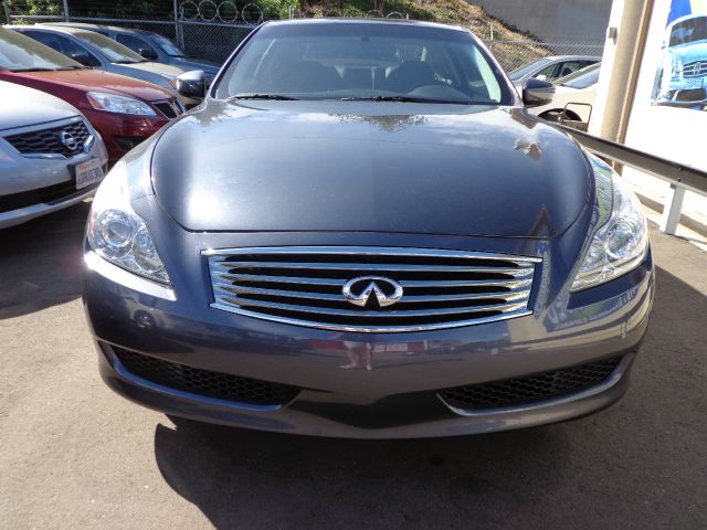 Infiniti G37 2008 photo 4