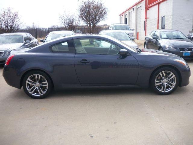 Infiniti G37 2008 photo 4