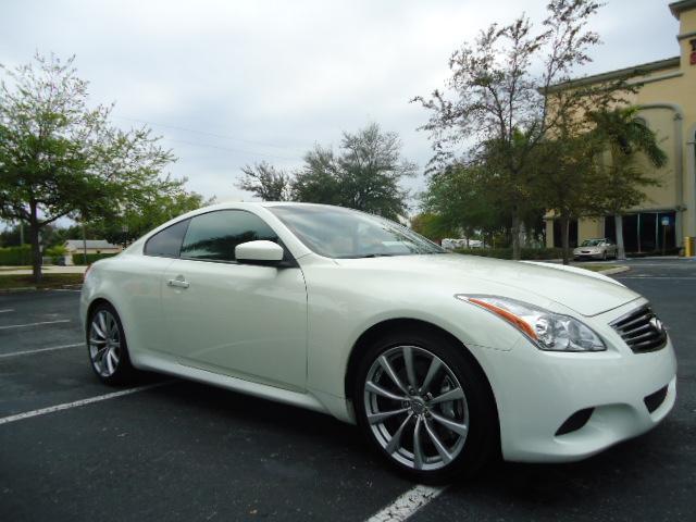 Infiniti G37 2008 photo 4