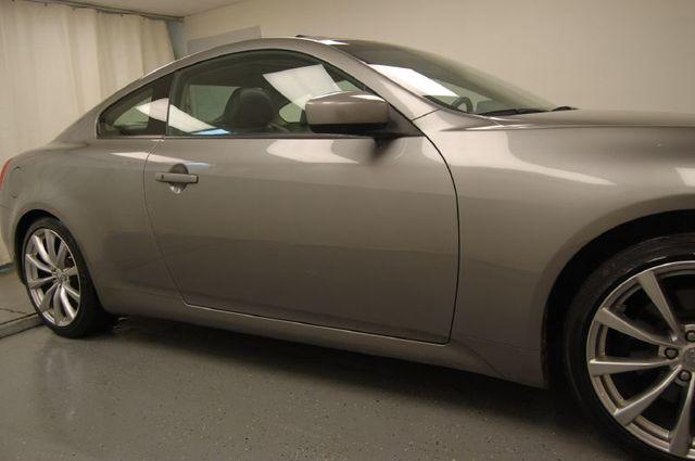 Infiniti G37 2008 photo 3