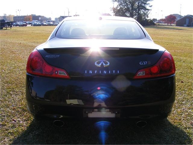 Infiniti G37 2009 photo 3