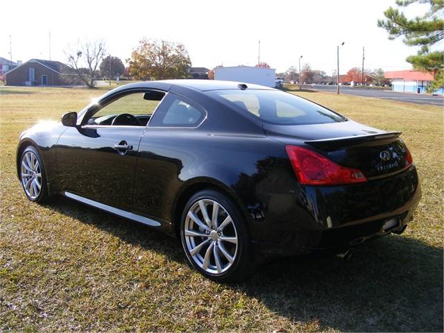 Infiniti G37 2009 photo 4