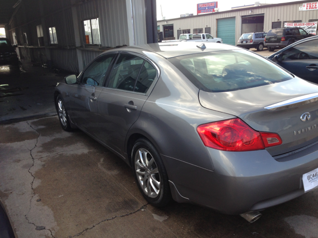 Infiniti G37 2009 photo 4