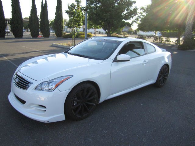 Infiniti G37 2009 photo 10