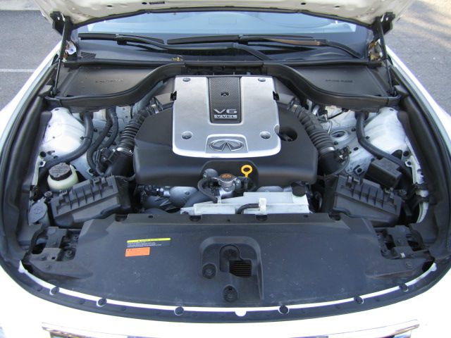 Infiniti G37 2009 photo 3