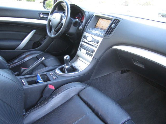 Infiniti G37 2009 photo 5