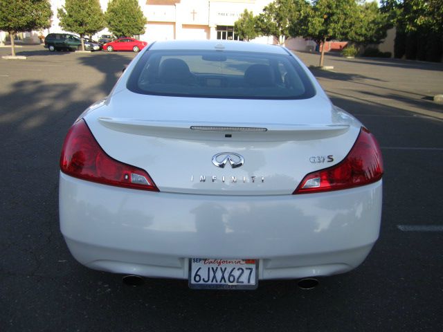 Infiniti G37 2009 photo 8