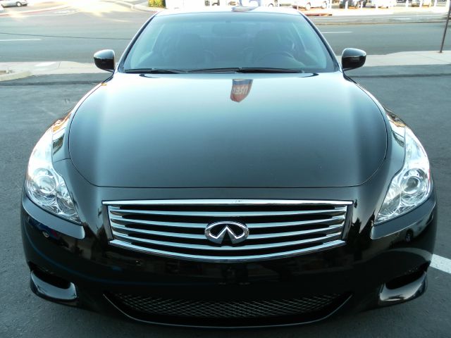 Infiniti G37 2009 photo 3