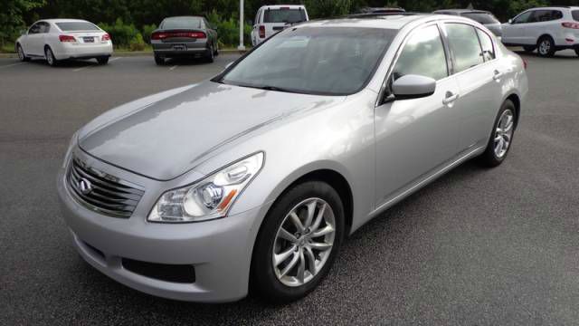 Infiniti G37 2009 photo 2