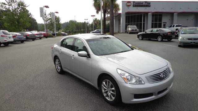 Infiniti G37 2009 photo 3