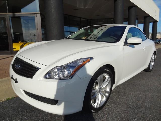 Infiniti G37 2009 photo 1