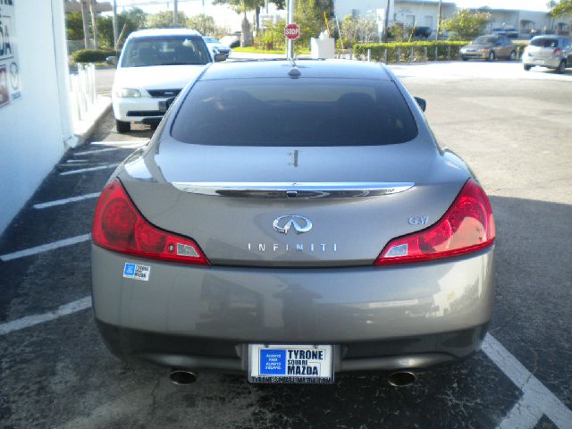 Infiniti G37 2009 photo 21