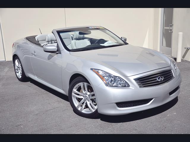 Infiniti G37 2009 photo 1