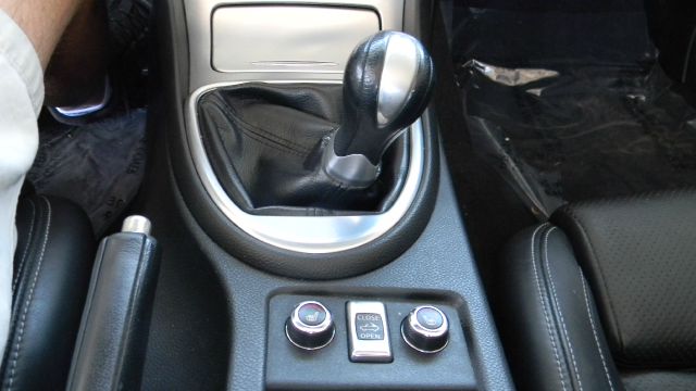 Infiniti G37 2009 photo 2