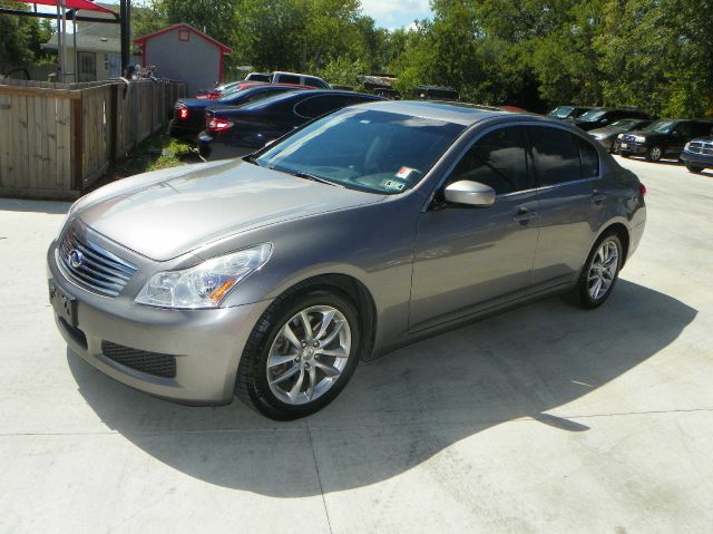 Infiniti G37 2009 photo 1