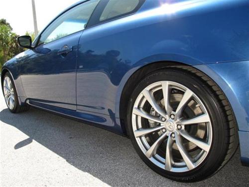 Infiniti G37 2010 photo 5