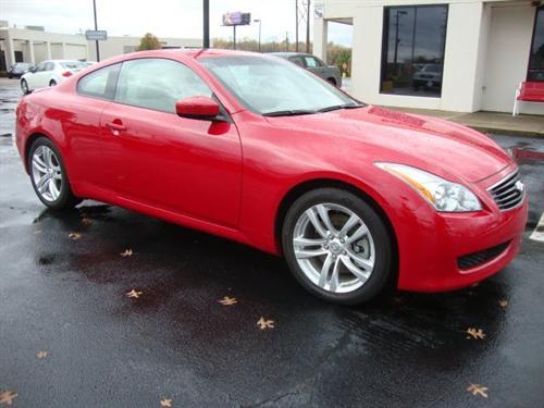 Infiniti G37 2010 photo 3