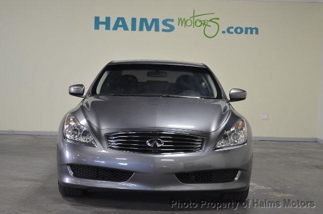 Infiniti G37 2010 photo 2