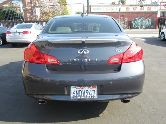 Infiniti G37 2010 photo 19