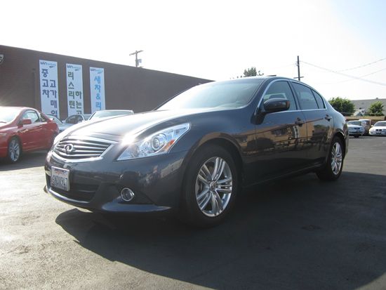 Infiniti G37 2010 photo 22