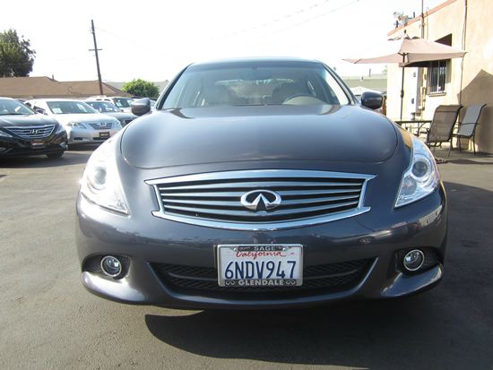 Infiniti G37 2010 photo 23