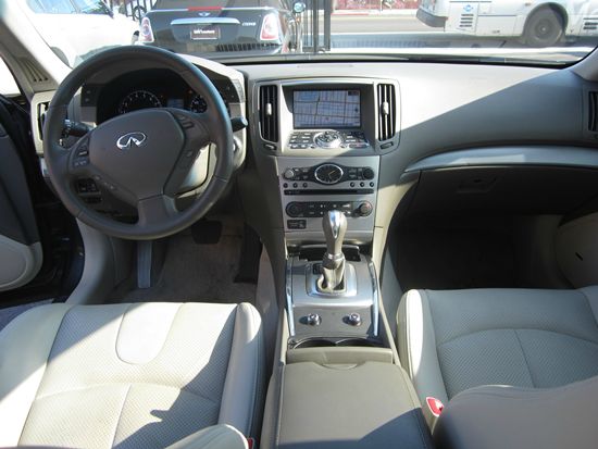 Infiniti G37 2010 photo 25