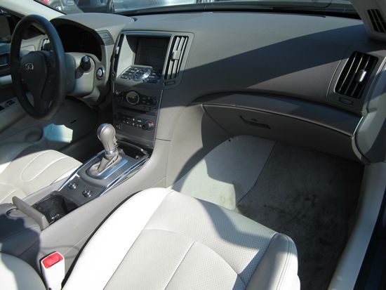 Infiniti G37 2010 photo 28