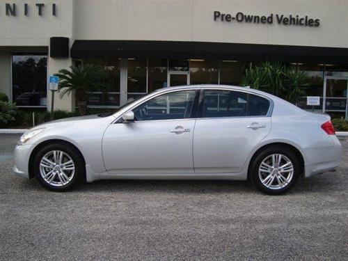 Infiniti G37 2010 photo 1