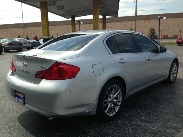 Infiniti G37 SLT MEGA CAB 4X4 Dually Sedan