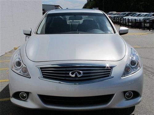 Infiniti G37 2010 photo 1