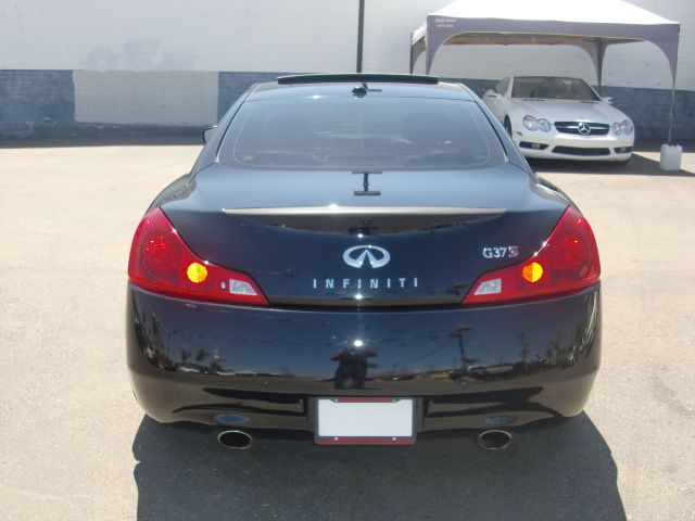 Infiniti G37 2011 photo 18