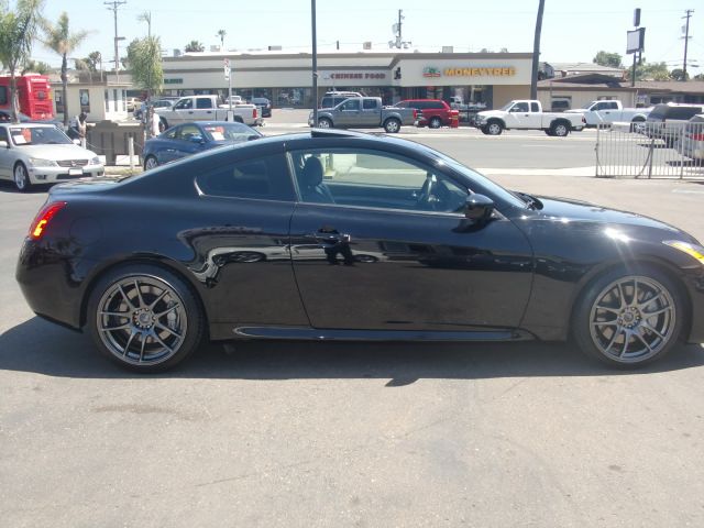 Infiniti G37 2011 photo 24