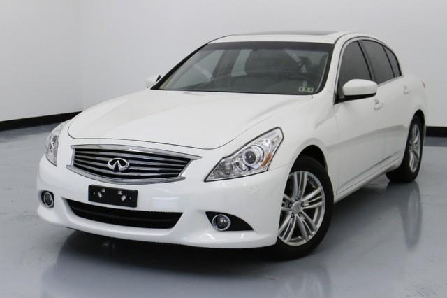 Infiniti G37 2011 photo 1