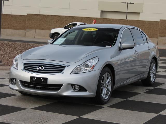 Infiniti G37 2012 photo 3