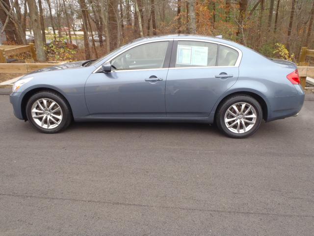 Infiniti G37x 2009 photo 3