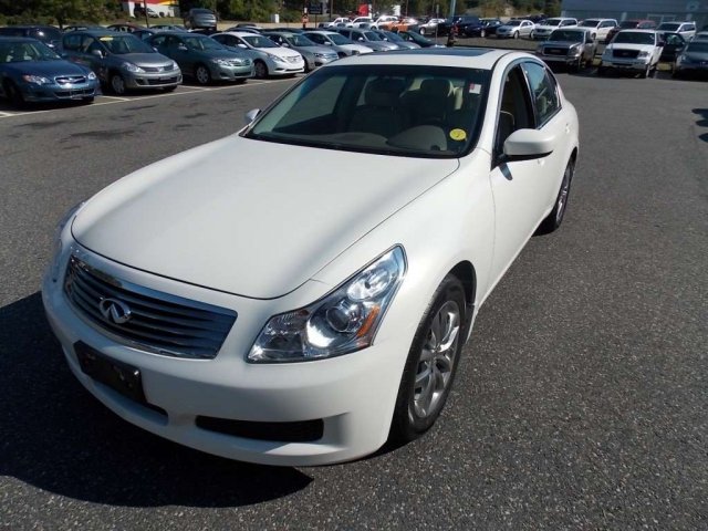 Infiniti G37x 2009 photo 3